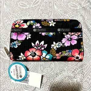 Lesportsac wallet Hawaii edition